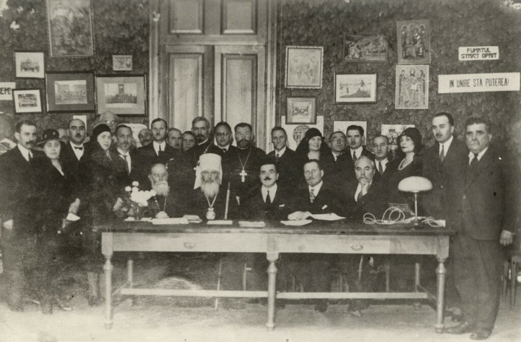 November 22, 1931. Celebration of 25 years of the onset newspaper Bessarabia. Unionist leaders are present Inculet Ion Ion Pelivan, Stefan Ciobanu
