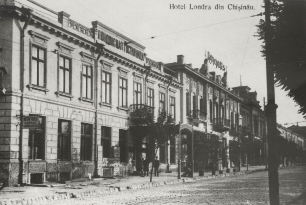London Hotel , Chisinau