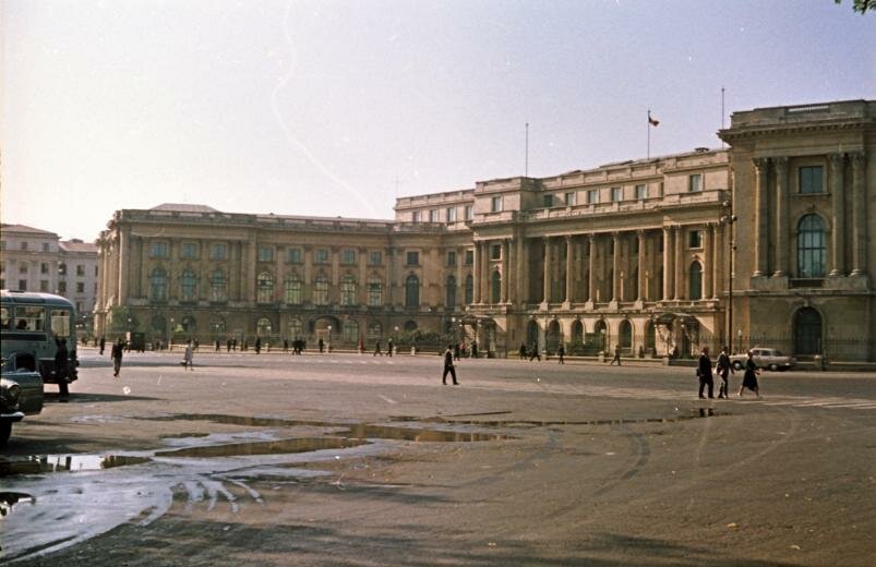 1966 National Art Museum in the former Royal Palace.