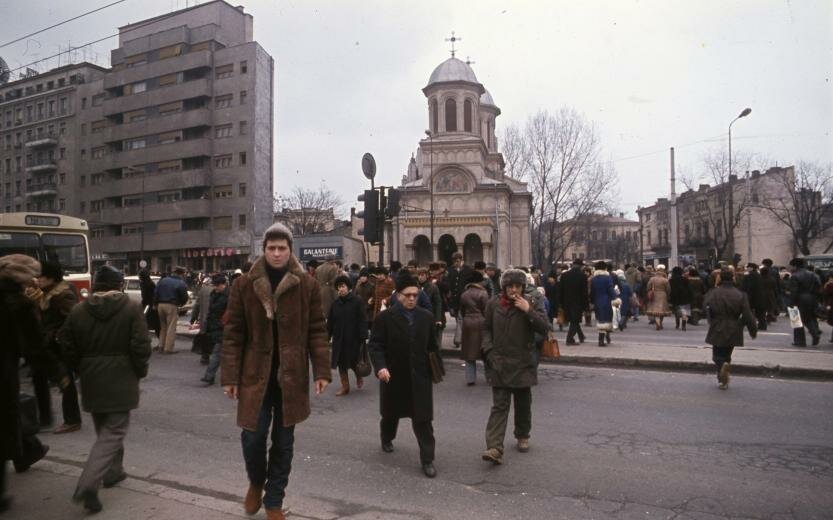 1986 St John church in Unirii Square (Ioan cel Nou Sfantul).