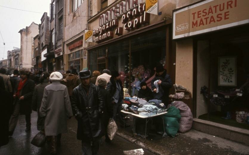 1986 Lipscani Street